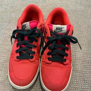 Vintage Nike Sneakers